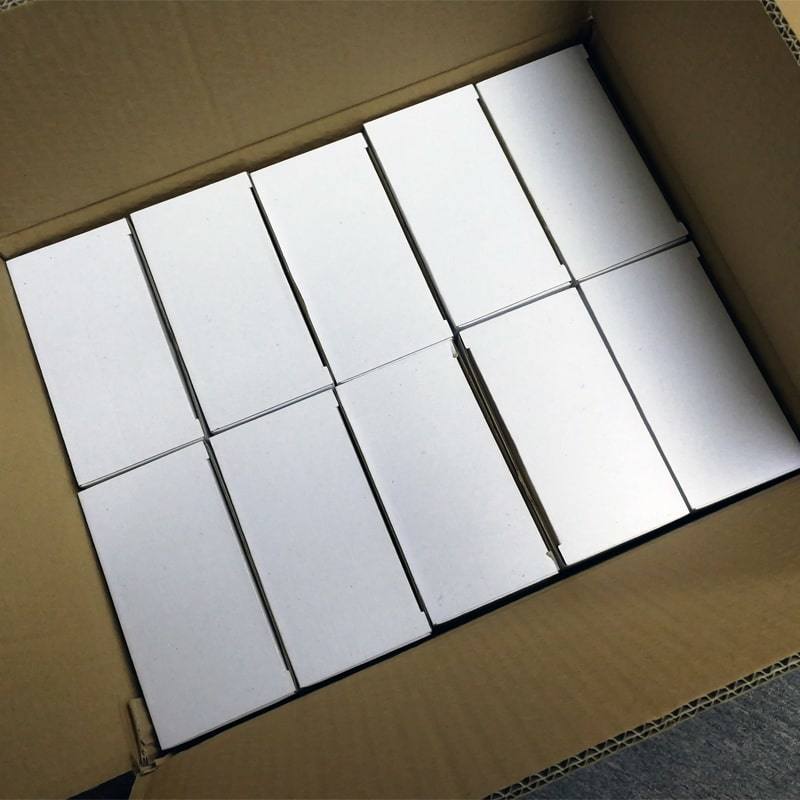 Venta directa de fábrica 54.6V 0.5A 30W Cargador para 13s 48V 46.8V Li-Ion / Lithium Polymer Battery