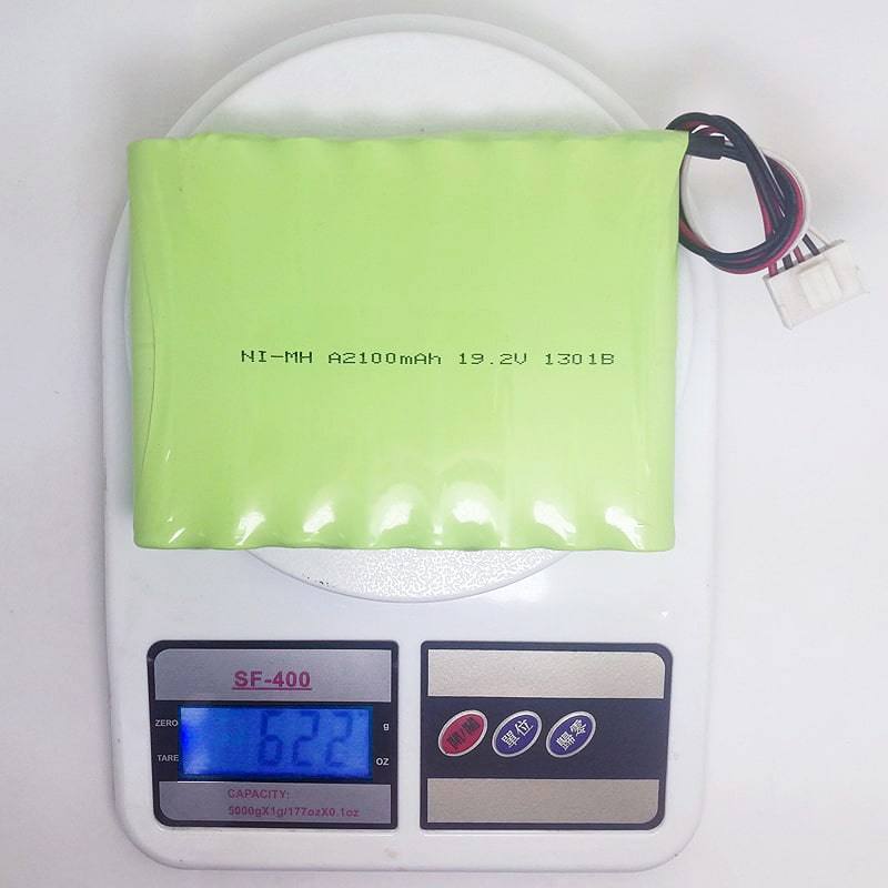 19.2V 2100mAh Una batería recargable Ni-MH con conector y alambre